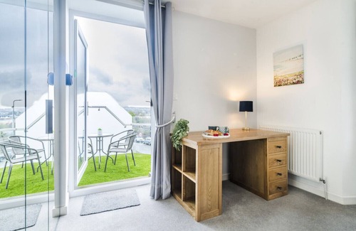 Barry Casa | Beautiful coastal home with stunning ocean views!