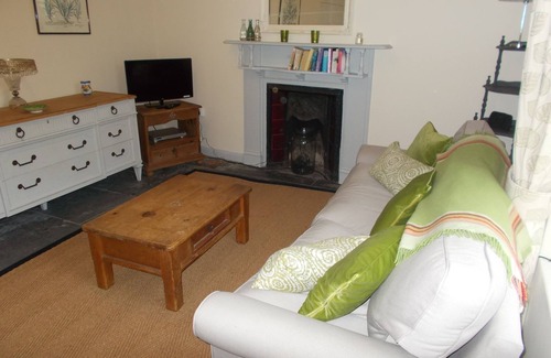 Manorbier Cabaña | Hermosa casa de campo en el corazón de Manorbier. Parte de Manorbier Castle Estate