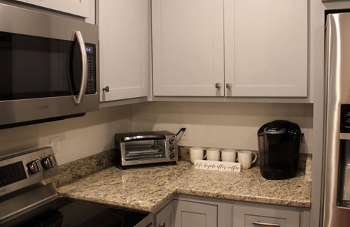 Blue Ridge Cabaña | ¡NUEVO LISTADO! Hermosa cabaña, a pocos pasos del centro de Blue Ridge!