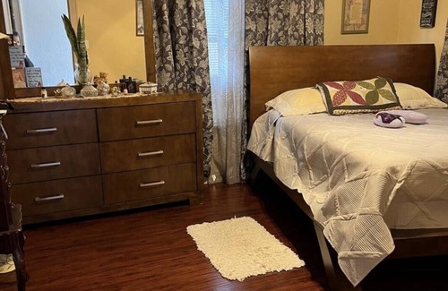 Harlingen Casa | Beautiful Cozy Harlingen Retreat!