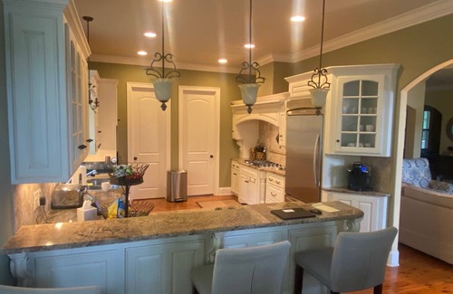 Georgetown Casa | Beautiful Custom Home Overlooking Pond