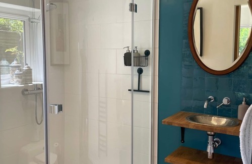 Semley Cabina | Beautiful eco lodge with stunning rural views