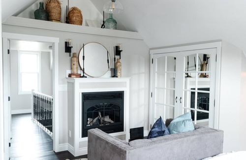 Amherstburg Casa | Beautiful Farmhouse in the heart of McGregor w/ easy access to surrounding areas