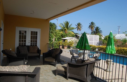 Bon Accord Village Villa | Hermosa Villa-Casa del Sol Tobago de cuatro dormitorios, ubicación ideal