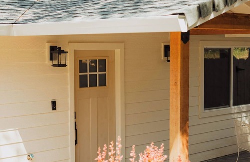 Redding Cabaña | Beautiful High End Get Away Home- Visit Lassen National Park & Whiskeytown Lake