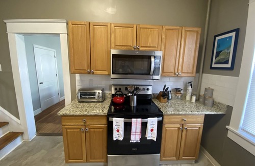 Exeter Apartamento | Beautiful Historic 3BR Duplex!