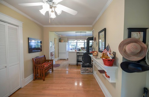 Lakeside Casa | Hermosa casa histórica en el lago Flathead