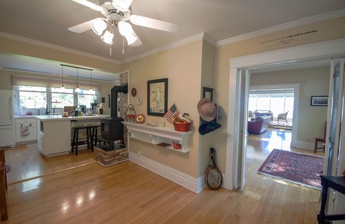 Lakeside Casa | Hermosa casa histórica en el lago Flathead