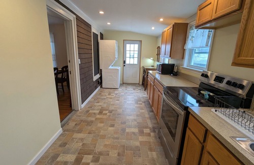 Bally Casa | Beautiful historic stone house in small-town Bally.