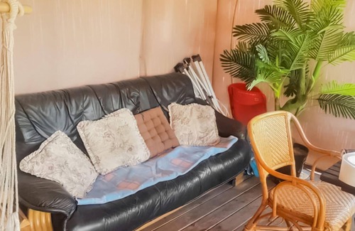 gmina Byton Casa | Hermosa casa de vacaciones en Głuszyn con piscina privada