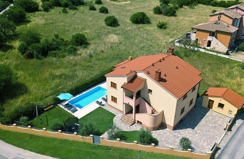 Valdebek Casa | Hermosa casa en Pula