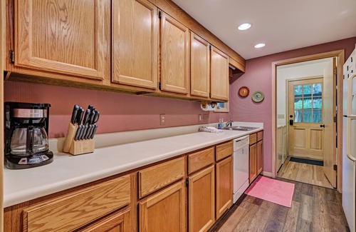 Cashiers Casa | Beautiful Home Located in High Hampton - Taylor House