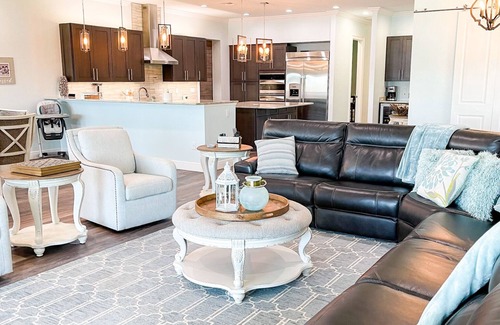 Babson Park Casa | Beautiful home with white sand beach on stunning Crooked Lake