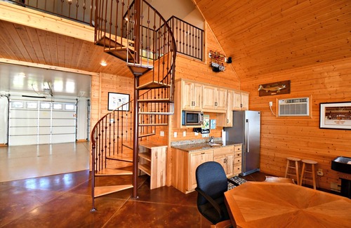 Alexandria Casa | Beautiful Lake Ida home ready for multi-family indoor & outdoor fun!