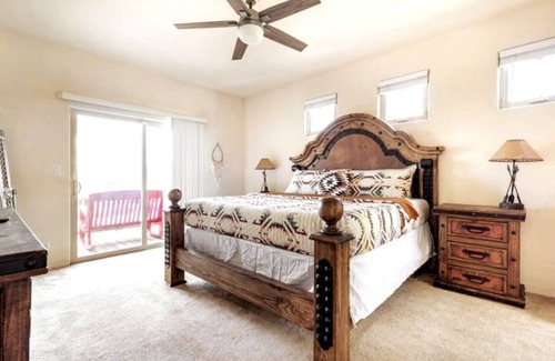 Santa Fe Casa | Beautiful, Luxurious, Comfortable- The perfect fit for your large group.