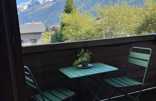 Les Houches Apartamento | Beautiful modern 3 bed en-suite chalet apartment with balcony