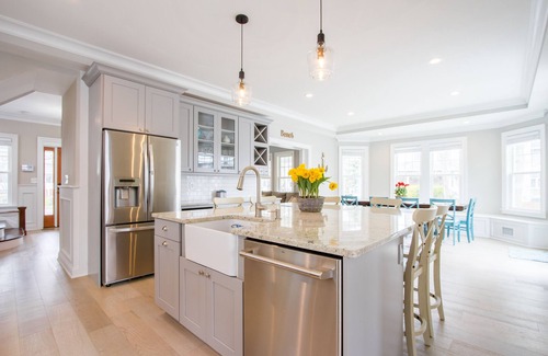 Asbury Park Casa | Maravillosamente renovado victoriano junto al mar, a 5 cuadras de la playa.