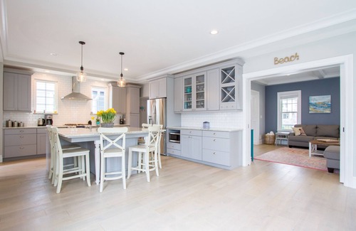 Asbury Park Casa | Maravillosamente renovado victoriano junto al mar, a 5 cuadras de la playa.