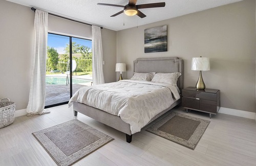 Coral Springs Casa | Beautiful Newly renovated large outdoor space areas