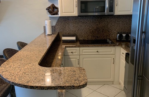 Maho Condominio | Beautiful Oceanfront 1 bedroom Condo, Sapphire Beach resort