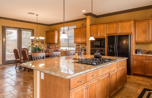 La Quinta Casa | Hermosa PGA West House con piscina y vistas despejadas a la montaña