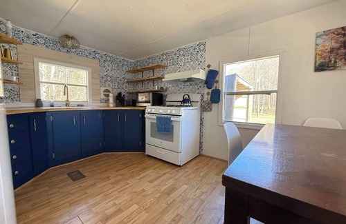 Dailey Casa | Beautiful Pond Retreat/Mountain Hiking/National Forest!