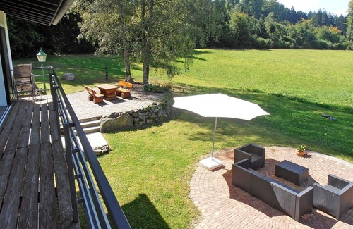 Gutach im Breisgau Casa | Estupenda casa de vacaciones privada con WIFI, TV, patio, mascotas permitida y vista panorámica