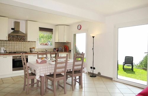 Corrido Casa | Preciosa casa de vacaciones privada para 4 personas con WIFI, TV y patio