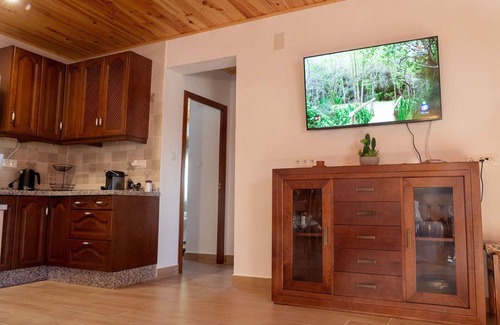 Cabra Villa | Estupenda casa de vacaciones privada con piscina privada, A/C, WIFI, TV, terraza, mascotas permitida