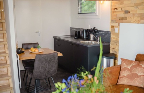 Maurik Casa | Maravillosa casa de vacaciones privada con WIFI, TV, terraza, mascotas permitida y aparcamiento