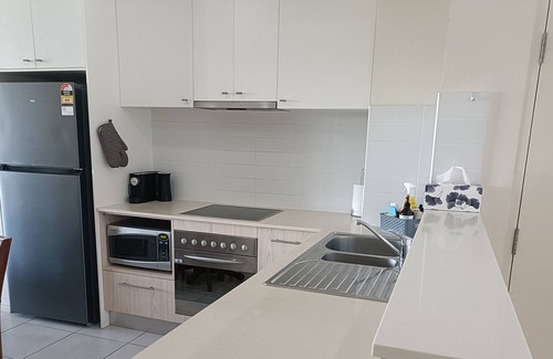 Urangan Complejo | Beautiful Resort So Close to Urangan Marina