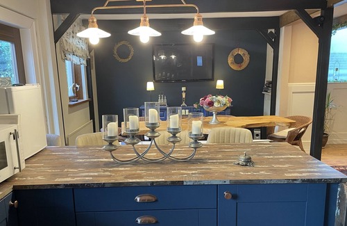 Downpatrick Apartamento | Beautiful rural getaway with adjoining properties ideal for couples or friends