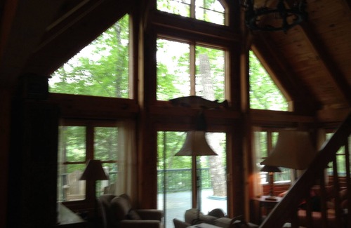 Lakemont Cabina | Hermosa casa de lago y casa de madera rústica en medio de árboles