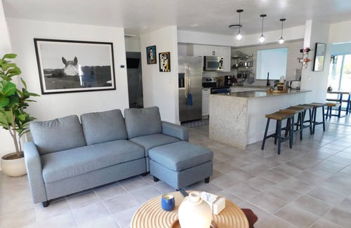 Joel Casa | Beautiful Seasonal Home w/pool