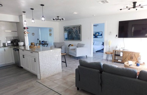 Joel Casa | Beautiful Seasonal Home w/pool