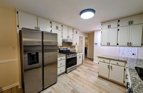 Jonesboro Casa | Beautiful suburban oasis located near Clayton County Park and restaurants.