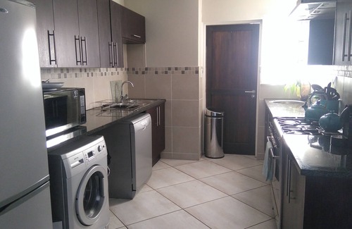 Centurion Casa | Hermosa casa urbana en un barrio maravilloso y seguro