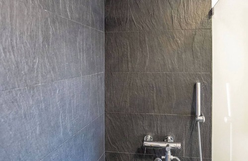 Gale Villa | Hermosa Villa cerca de la playa con piscina privada, jardín y terraza