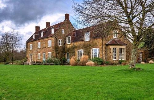 Wincanton Casa | Maravillosa casa de vacaciones para 16 personas con WIFI, terraza y mascotas permitida