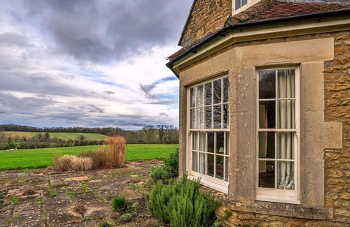 Wincanton Casa | Maravillosa casa de vacaciones para 16 personas con WIFI, terraza y mascotas permitida