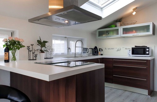 Schwanau Casa | Preciosa casa de vacaciones para 4 personas con WIFI, bañera de hidromasaje, TV y terraza