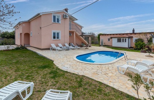 Labinci Cabaña | Villa de Lujo en Kaštelir-Labinci con Piscina