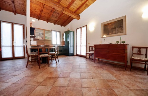 Lonato del Garda Villa | Espléndida villa situada en las verdes colinas del lago de Garda.