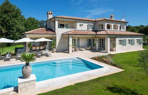 Korenici Villa | Beautiful Villa Nevia with private pool