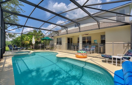 Legacy Park Villa | Hermosa villa, ubicada en Legacy Park, Davenport, FL, a 20 minutos de los parques.