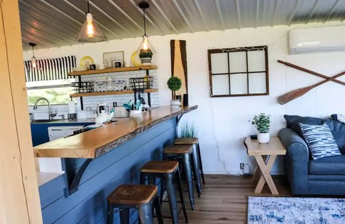 Farmington Falls Casa | Beautiful waterfront property