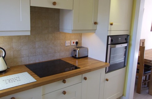 Winterton-on-Sea Cabaña | Bellamente amueblada, confortable casa de vacaciones cerca de una gran playa de arena.