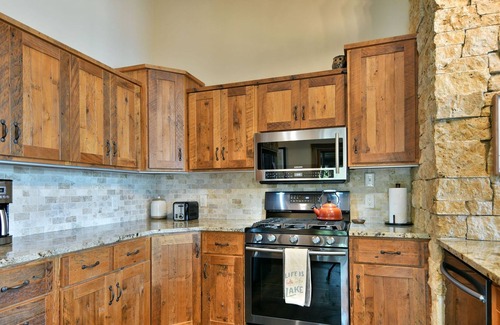 Stone Lake Cabaña | Beautifully renovated cabin available for first time on VRBO!