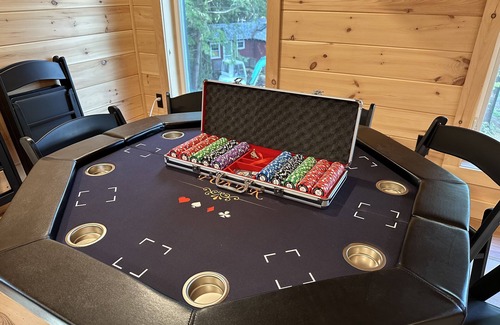 Bradford Casa | Beautifully Renovated Lake House