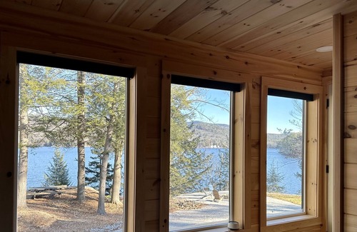 Bradford Casa | Beautifully Renovated Lake House